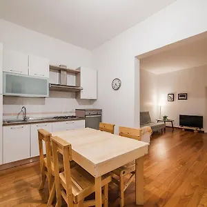  Apartament Manzoni House